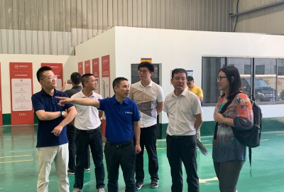 上海市固化中心調(diào)研德創(chuàng)環(huán)保危廢收集中心