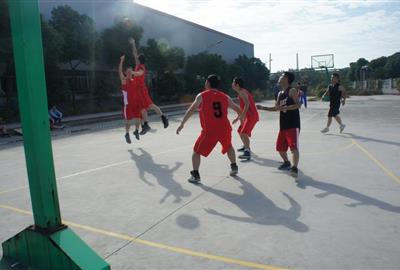 2013年度德創(chuàng)籃球賽圓滿(mǎn)落幕