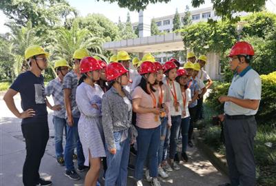 深入現(xiàn)場(chǎng)聯(lián)系實(shí)際    全面提升專業(yè)知識(shí)——德創(chuàng)環(huán)保組織大學(xué)生新員工赴中成項(xiàng)目現(xiàn)場(chǎng)參觀學(xué)習(xí)