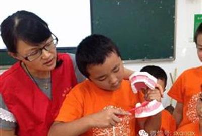 動(dòng)手動(dòng)腦趣味多，健康知識(shí)學(xué)起來(lái)??！第二波“德創(chuàng)未來(lái)星暑期夏令營(yíng)”精彩活動(dòng)來(lái)啦??！