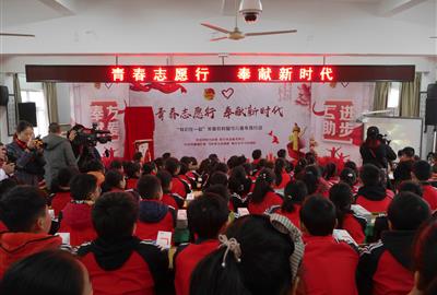 3.5學(xué)雷鋒|“我們?cè)谝黄稹标P(guān)愛(ài)農(nóng)民工留守兒童專項(xiàng)行動(dòng)